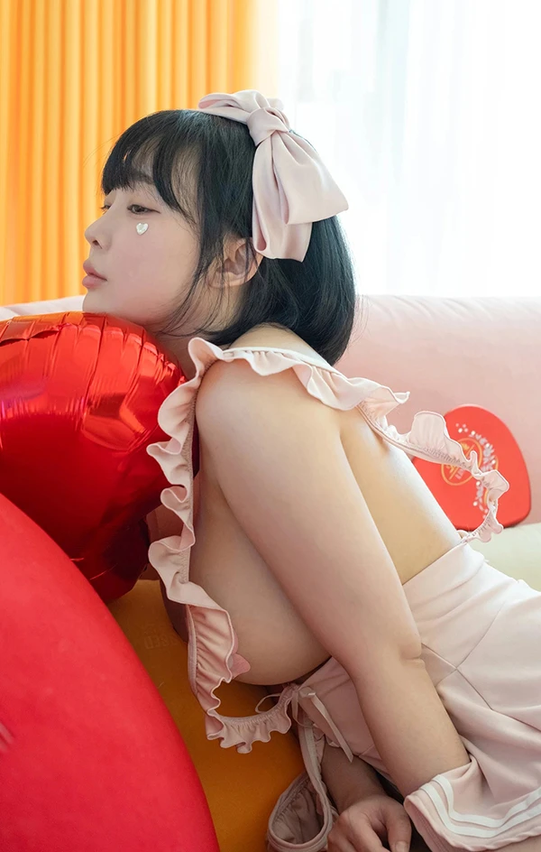 超正点美女姜仁卿 情迷巧克力女仆无圣光图集